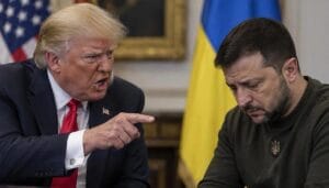 Trump je ako sup, ktorý sa chystá ohlodať oslabenú Ukrajinu. A hlúpu Európu